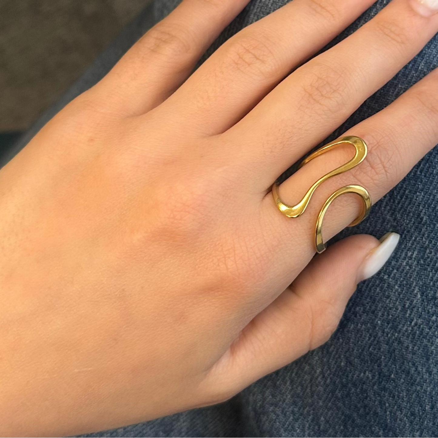 DIVE - 18K GOLD PLATED RING / THE. WAVE COLLECTION