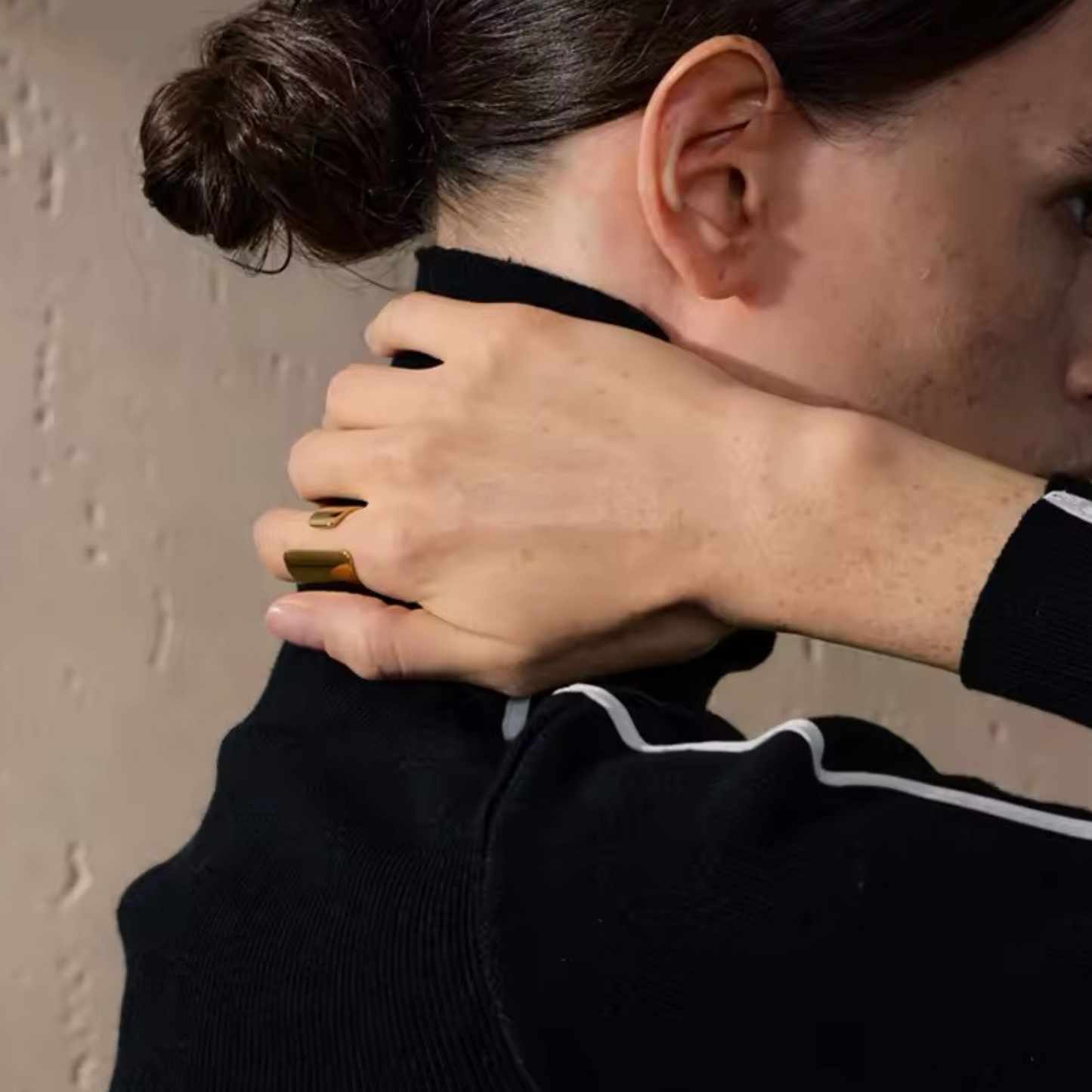 ZIMA - 18K GOLD PLATED RING / THE. ESSENTIAL COLLECTION