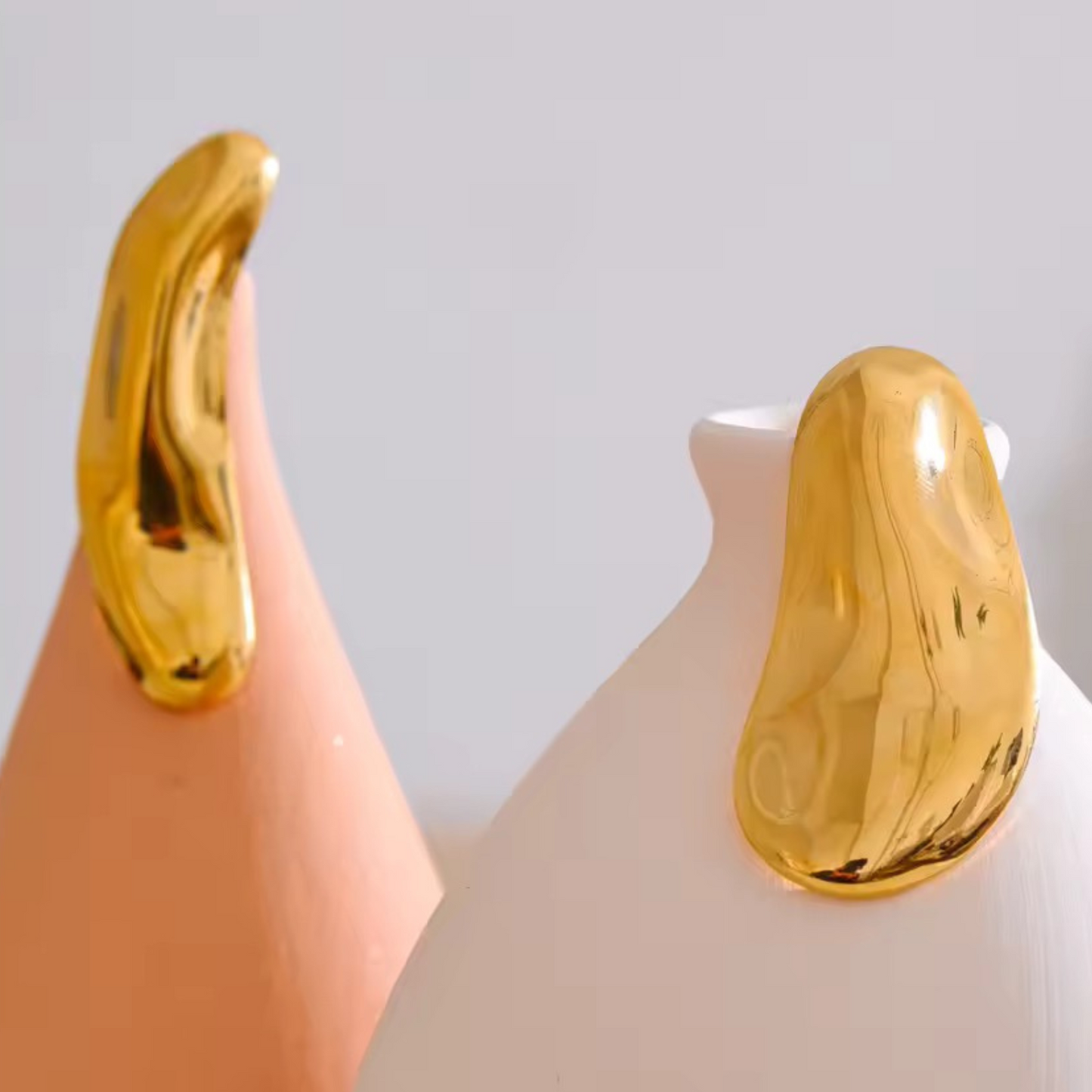 ROCK - 18K GOLD PLATED EARRINGS / THE. WAVE COLLECTION