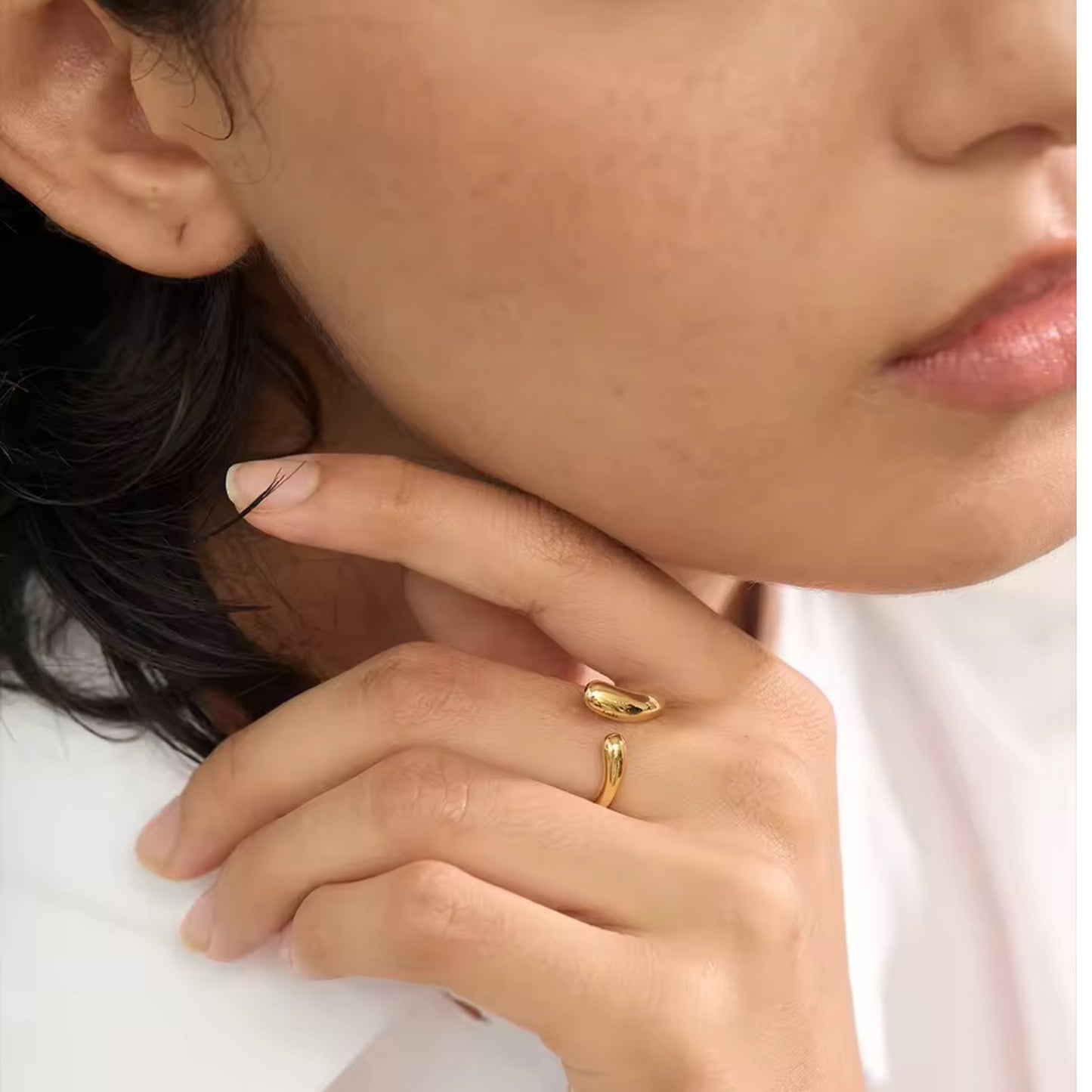 NILE - 18K GOLD PLATED RING / THE. WAVE COLLECTION