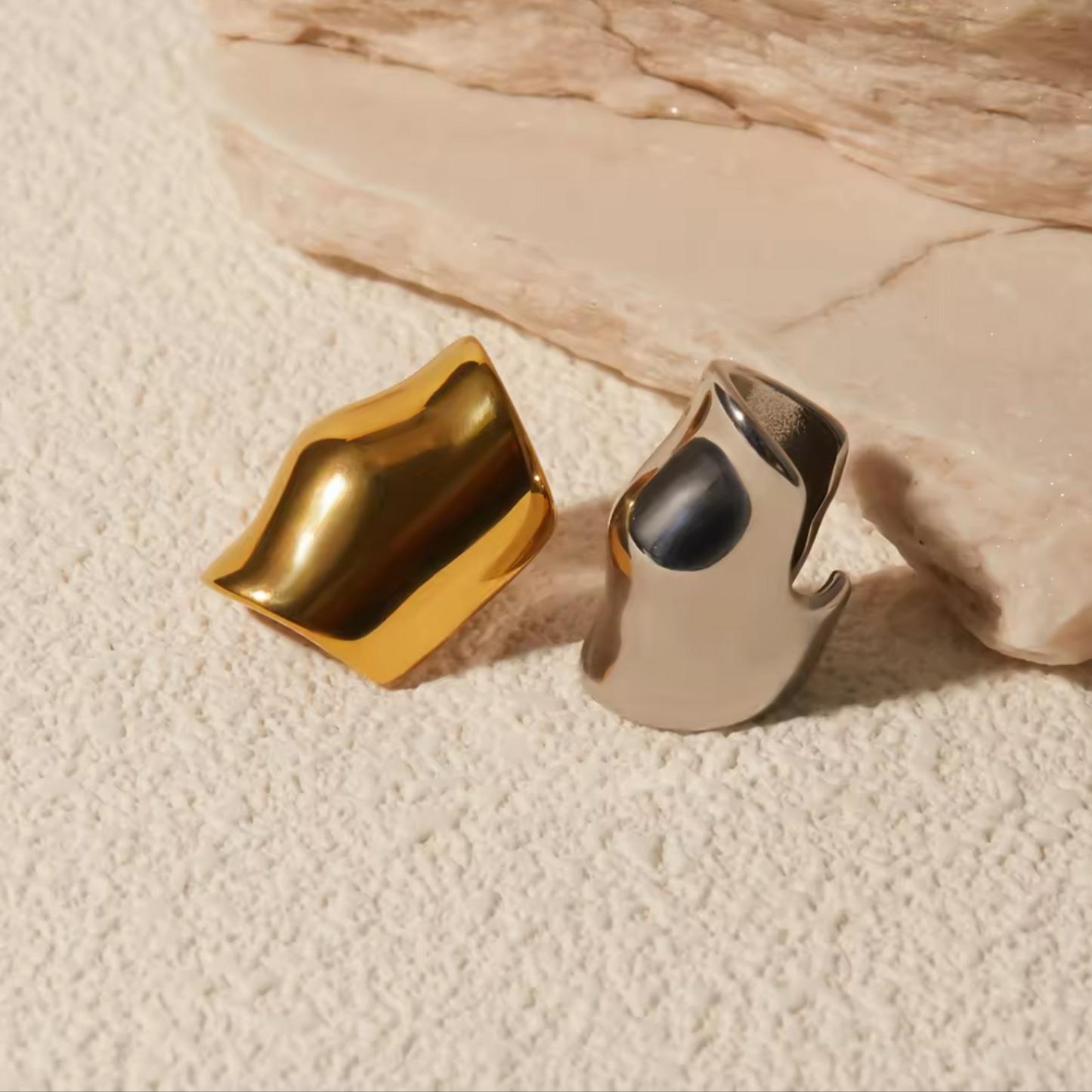 SHIELD - 18K GOLD PLATED CUFF SET / THE. WAVE COLLECTION