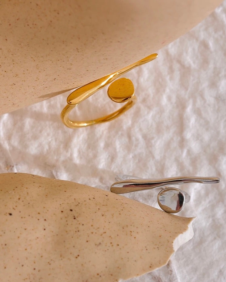 VITA - 18K GOLD PLATED RING / THE. ESSENTIAL COLLECTION