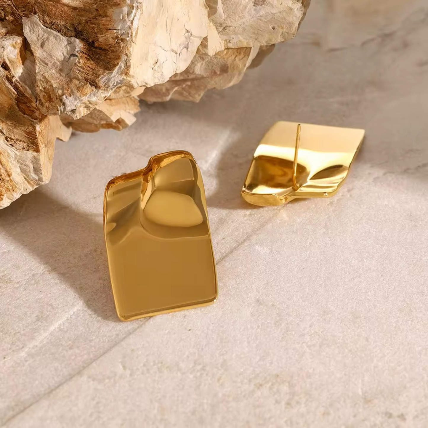 FRAME - 18K GOLD PLATED EARRINGS / THE. WAVE COLLECTION