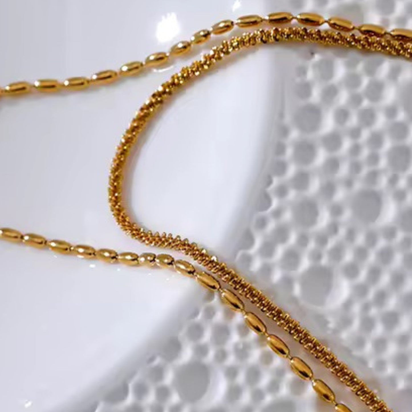 OSLO - 18K GOLD PLATED NECKLACE / THE. ESSENTIAL COLLECTION