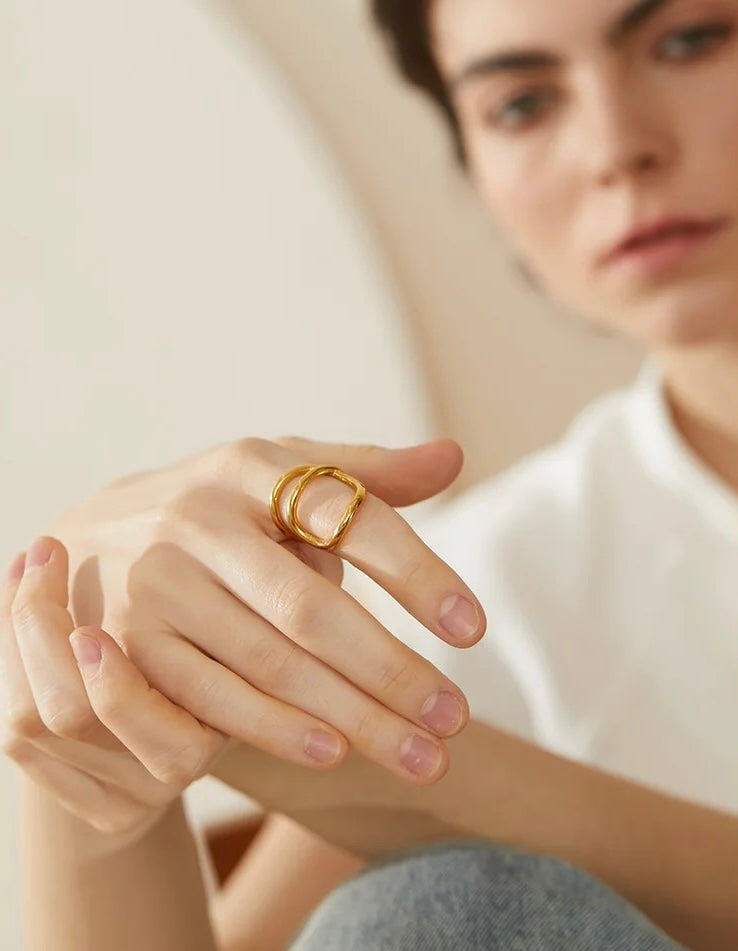 EOS - 18K GOLD PLATED RING / THE. WAVE COLLECTION
