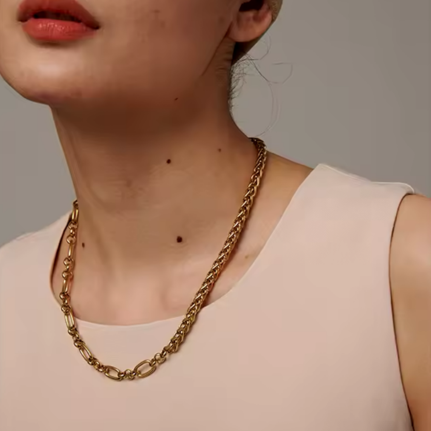 VERVE - 18K GOLD PLATED NECKLACE/ THE. ESSENTIAL COLLECTION