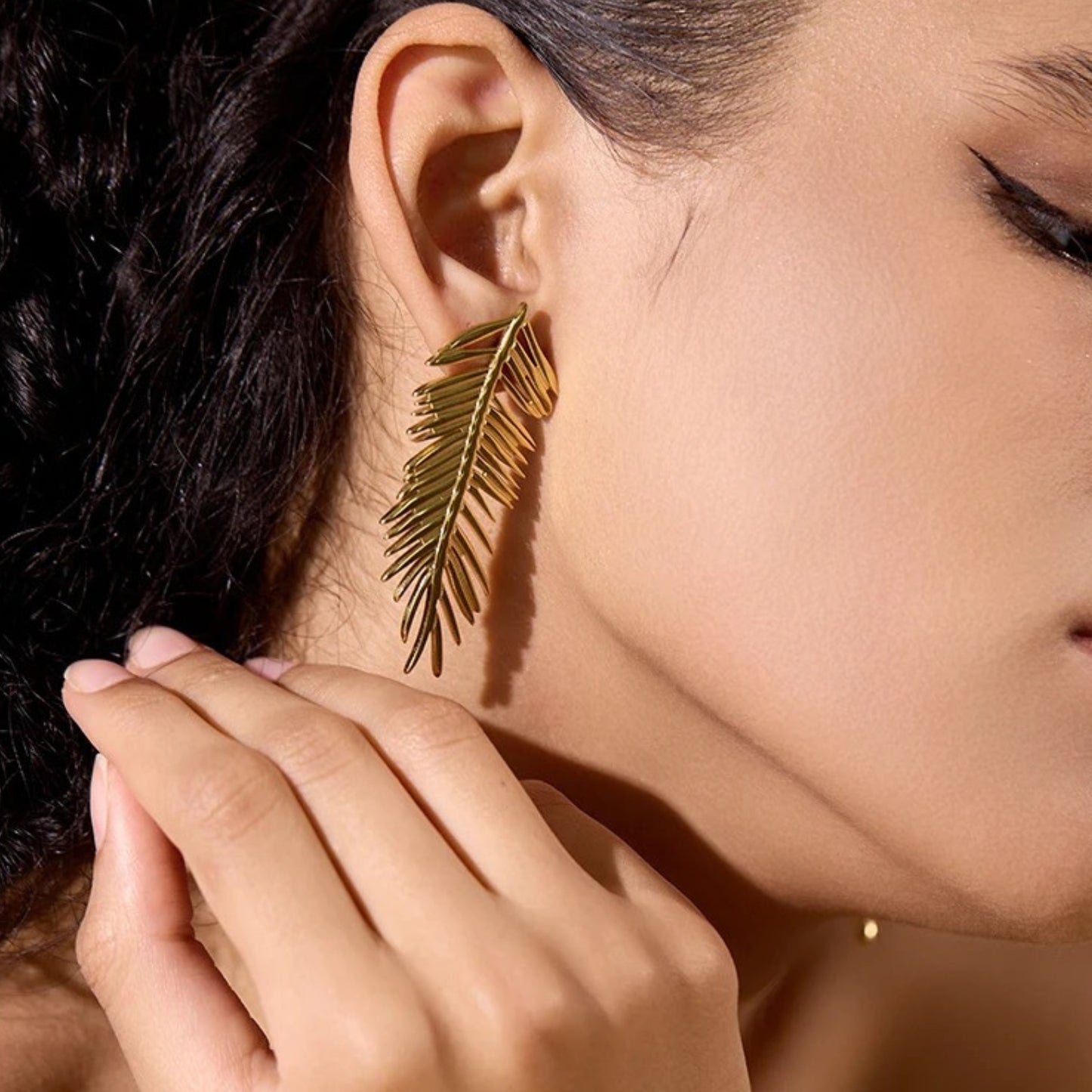 PALM -18K GOLD PLATED EARRINGS / THE. ISLAND COLLECTION