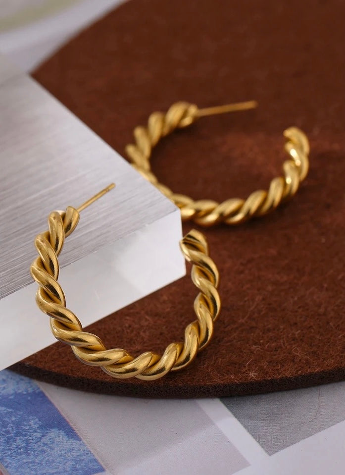 HELIX - 18K GOLD PLATED EARRINGS / THE. SWIRL COLLECTION