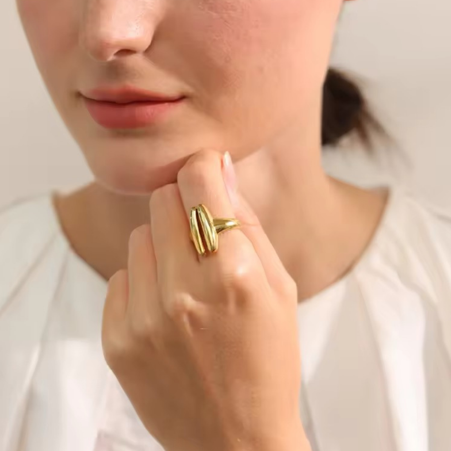 EQUAL - 18K GOLD PLATED RING / THE. ESSENTIAL COLLECTION